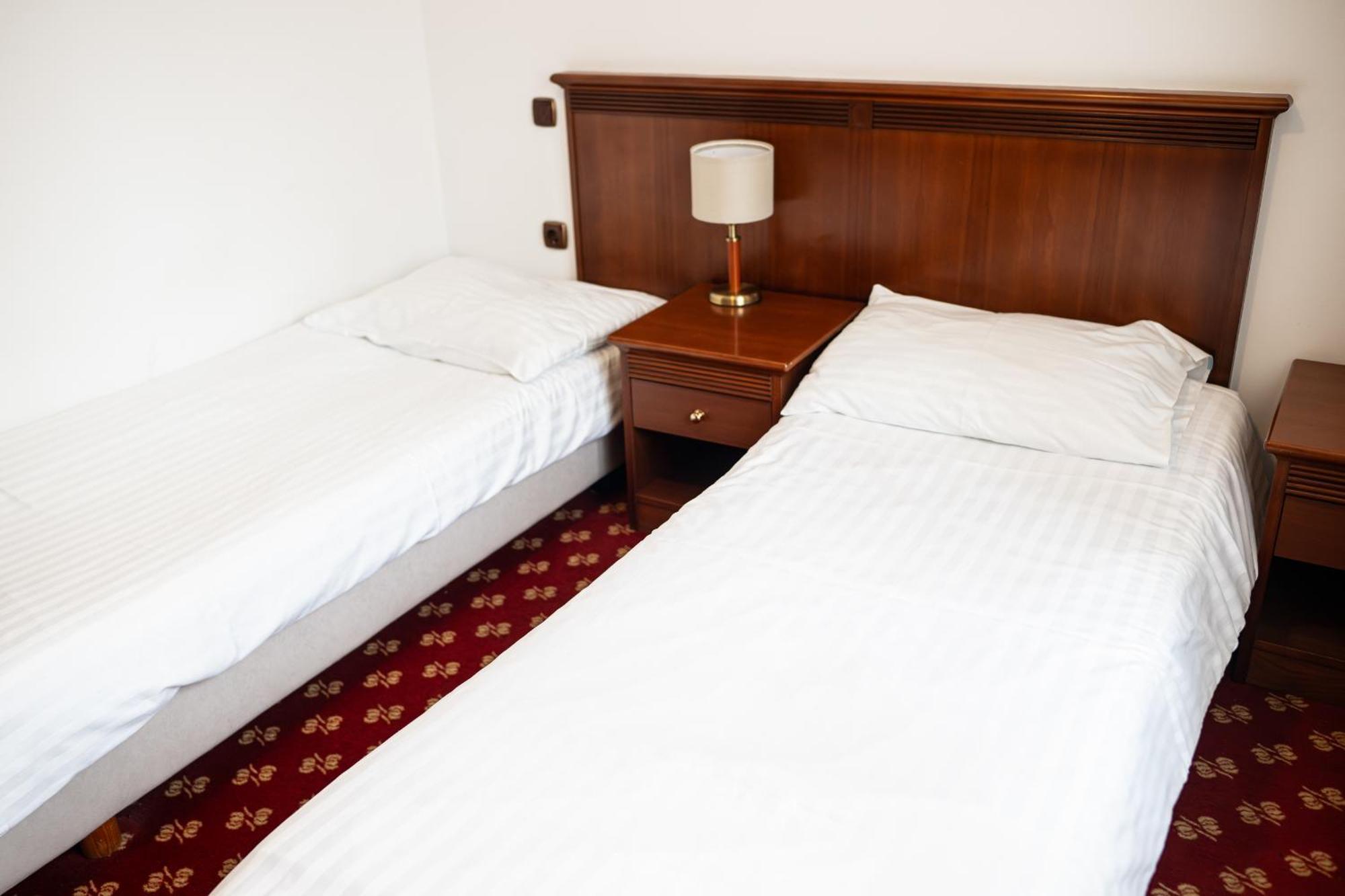 Hotel Zvezda Murska Sobota Εξωτερικό φωτογραφία